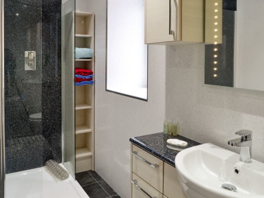 Ground floor shower room | Foxhole Farm Cottage, Kiltarlity near Beauly