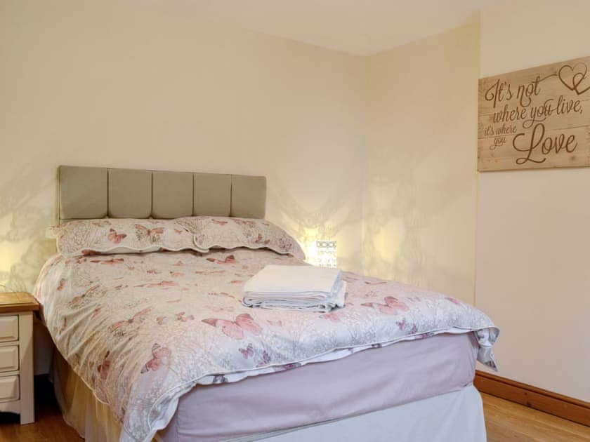 Comfy double bedroom | 1 The Costins, Allonby, near Maryport