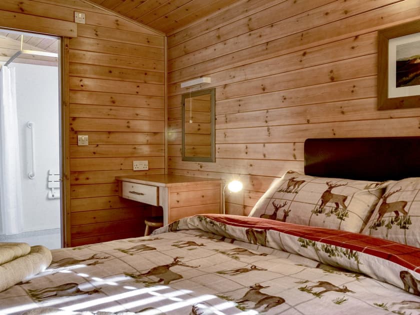 Double bedroom with direct access to the bathroom | Glas Doire Lodge, Glen Roy, near Fort William