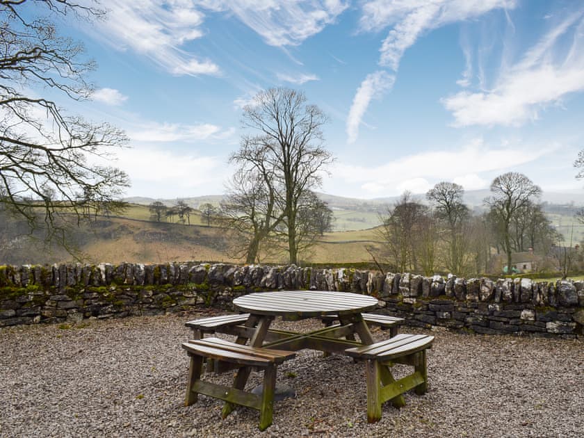Sitting out area | Wolfscote Grange Farm - Wolfscote Cottage - Wolfscote Grange, Hartington near Bakewell