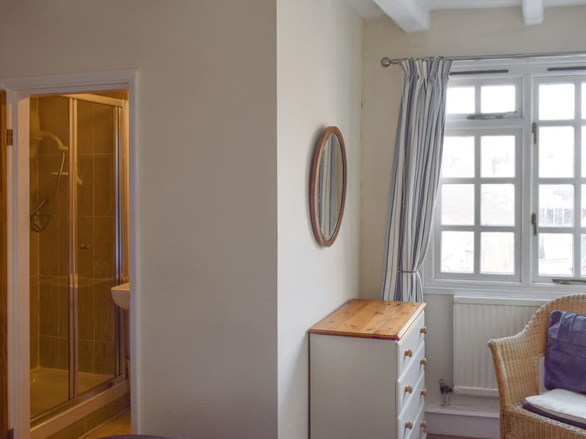 Double bedroom with en-suite shower room | Cor Cottage, Whitby