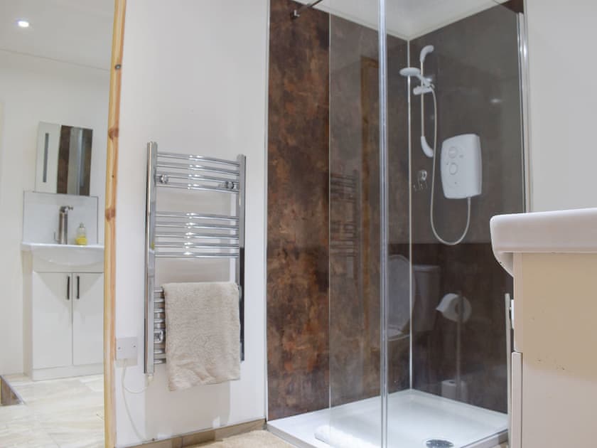 Delightful shower room | Bramble Cottage, Leven