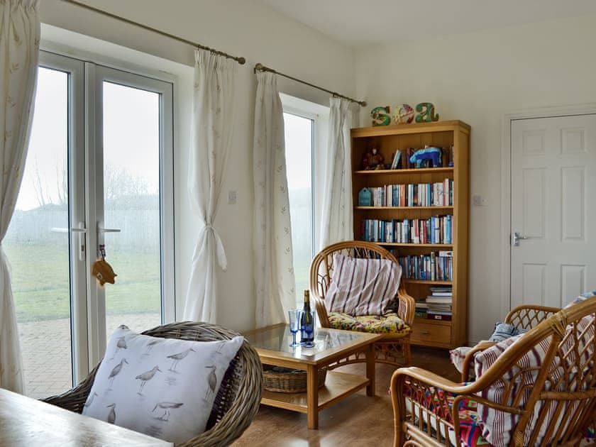 Bright and airy garden room | Hamilton Lodge, Barmston, near Bridlington