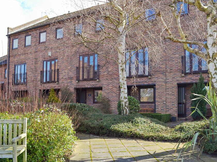 Wonderful three-storey town house | Clifford&rsquo;s View, York