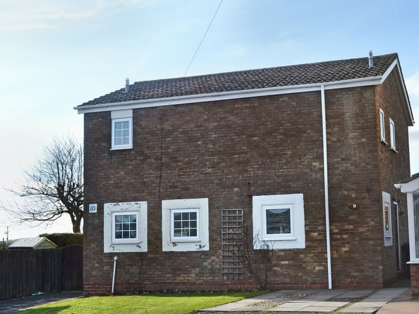 Lovely semi-detached holiday home | Dunstanbrough View, Beadnell