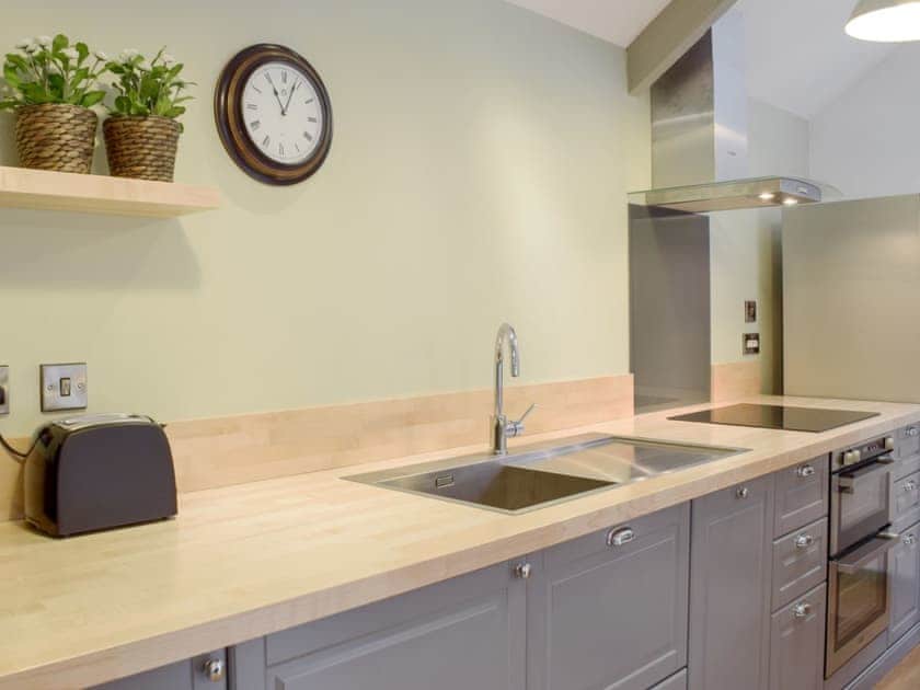 Modern, well equipped kitchen | Honeysuckle Cottage, Valast Hill, near Stackpole