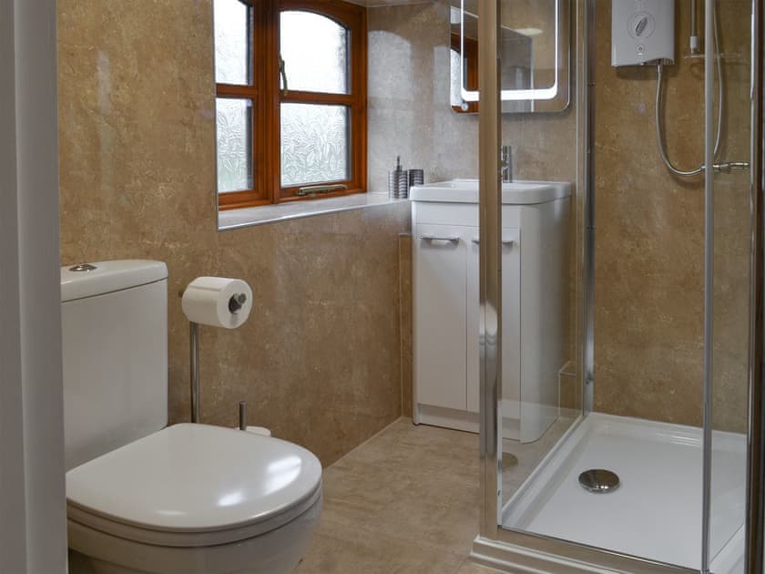 En-suite | Heath Farm - Old Mill - Heath Farm , Bradworthy, near Hartland