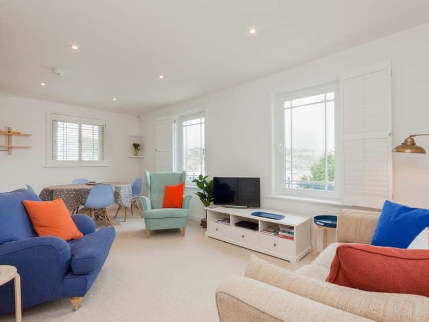 Bright and airy living/dining room | College View Lower, Kingswear