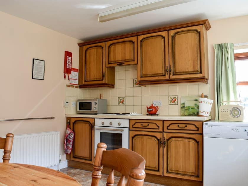 Kitchen and dining room | Barn Owl Cottage, Easby, near Richmond