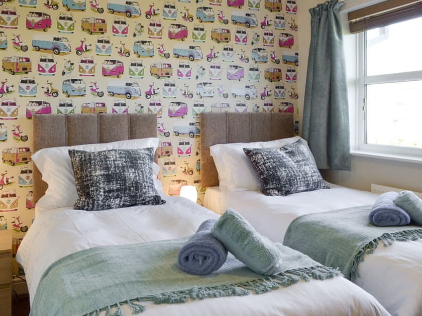 Good-sized twin bedroom | Signals Court, Scarborough