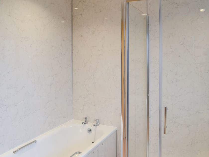 Bathroom with standalone shower cubicle | Sheaf Dale, Portmahomack, near Tain