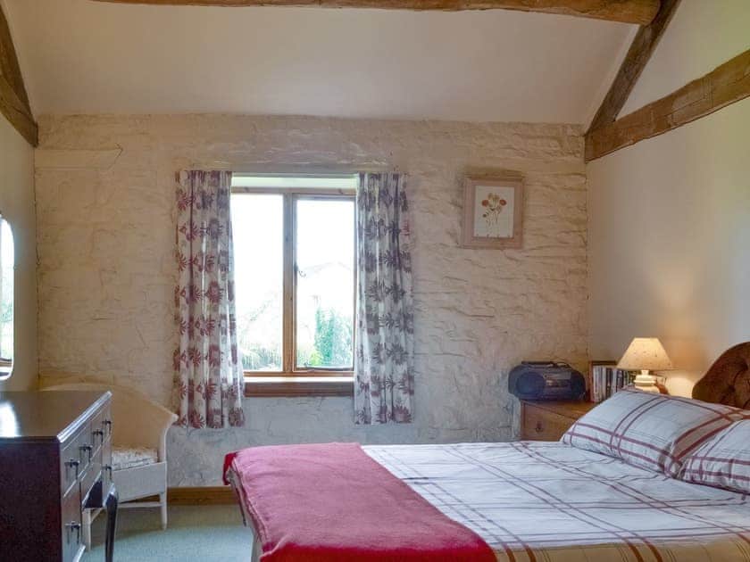 Spacious double bedroom | The Coach House, Kington, near Hereford