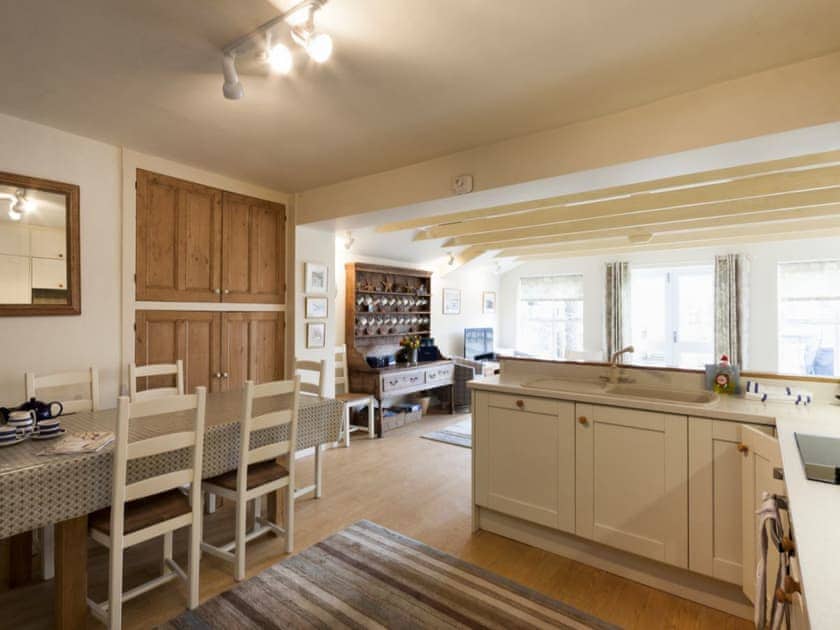 Kitchen and dining area | Church Street 23, Salcombe