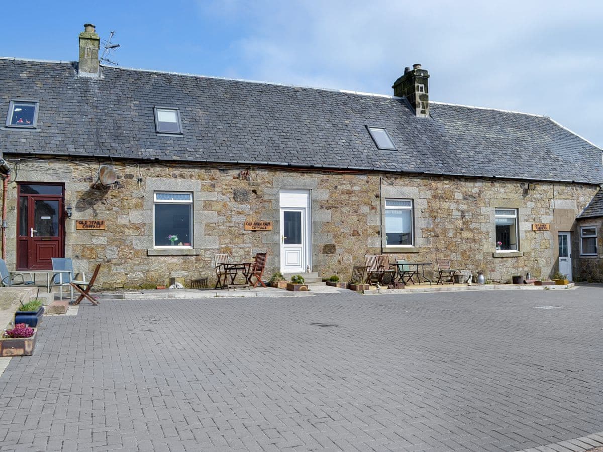 Old Barn Farm Old Barn Farm Cottage Ref Cc539048 In Uplawmoor Near Paisley Glasgow And The Clyde Valley Welcomecottages