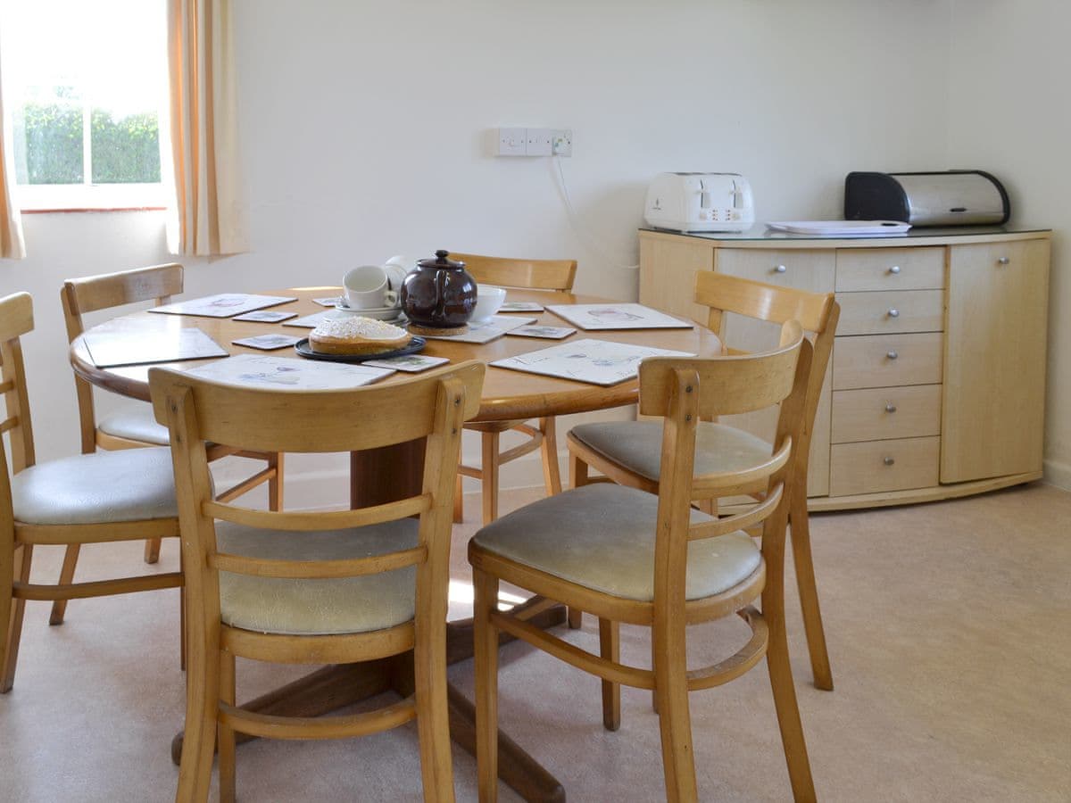Scarning Dale Cottages - The Lodge - Holiday Lodge in East Anglia - Image 5