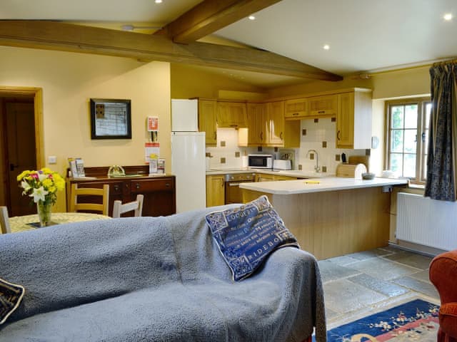 Somerton Court Lodges The Coach House Ref 28884 In Somerton