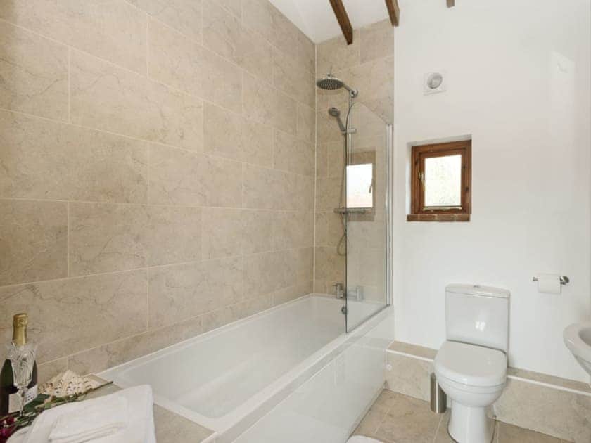 Well presented bathroom | Elmtree Barn, Skeyton, near North Walsham