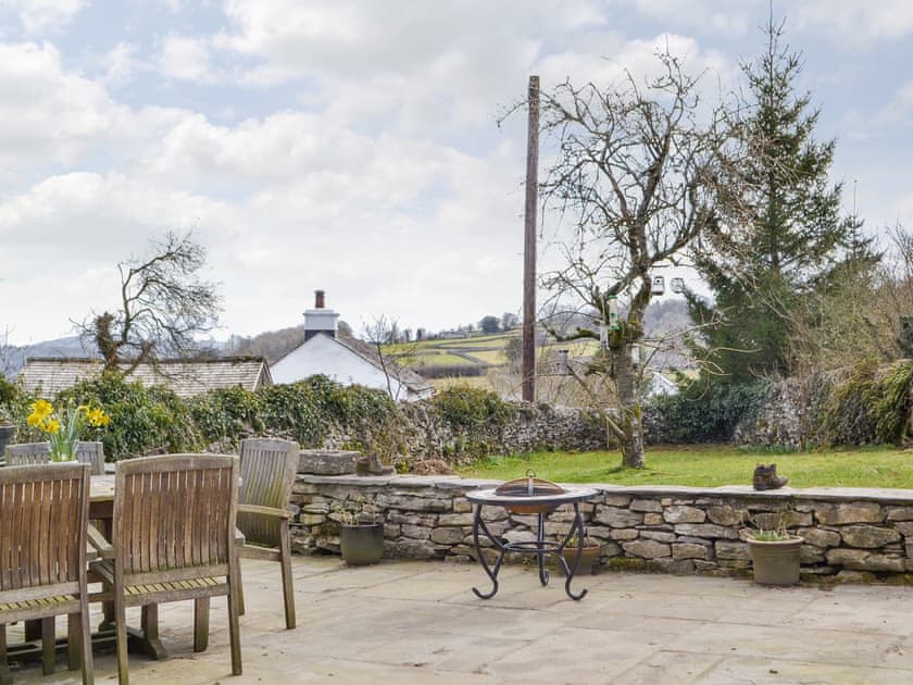 Paved patio area with quality outdoor furniture | Barrow Tenement, Lyth Valley, near Kendal
