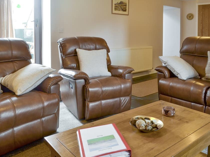 Comfortable seating area | Beudy, Rhyd Ddu, Caernarfon