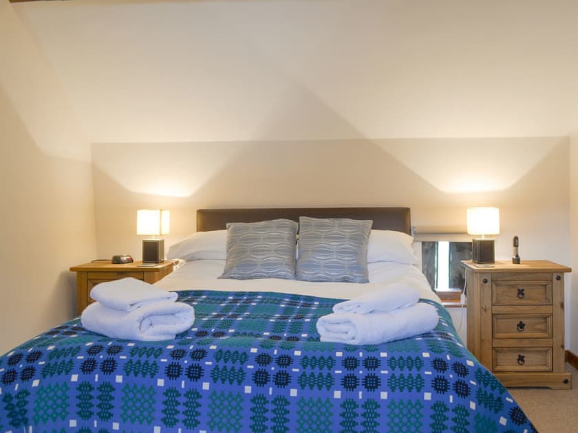 Peaceful double bedroom | Beudy, Rhyd Ddu, Caernarfon