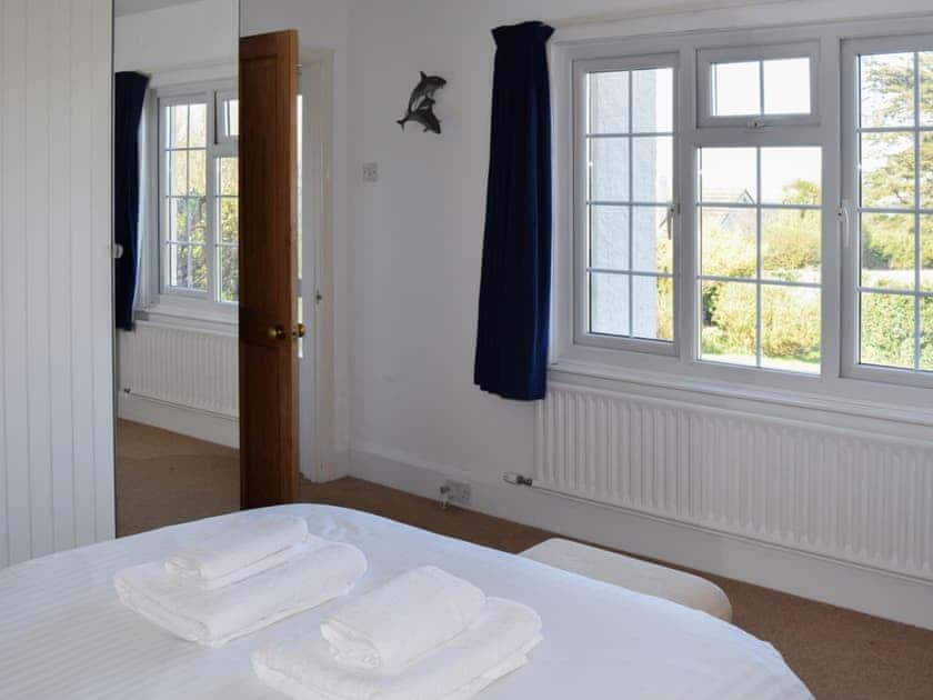 Lovely double bedroom with a commanding view | Stonehanger 1, Salcombe