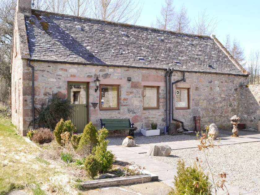House Kirkbrae in Daviot, near Inverness, Highlands Book