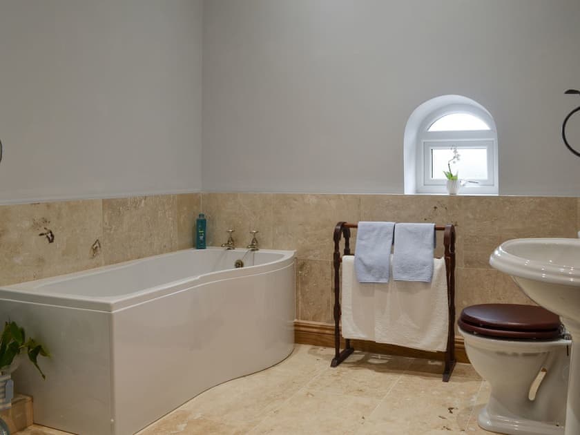 Bathroom | Crib Y Nantlle, Pontllyfni, near Caernarfon