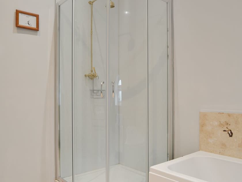 Shower room | Crib Y Nantlle, Pontllyfni, near Caernarfon