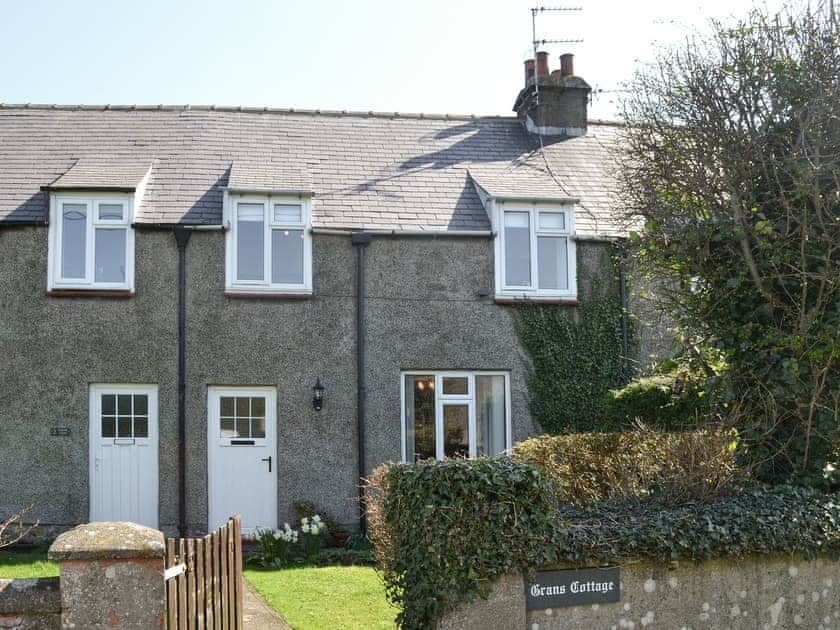 Delightful holiday cottage | Grans Cottage, Detchant, Belford