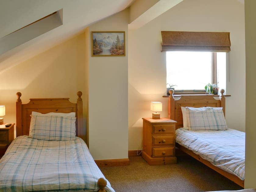 Spacious twin bedroom | Hutter Hill Barn West, Silsden near Skipton