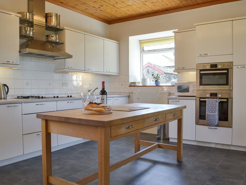 well equipped kitchen | Tirril Lodge, Tirril, Ullswater
