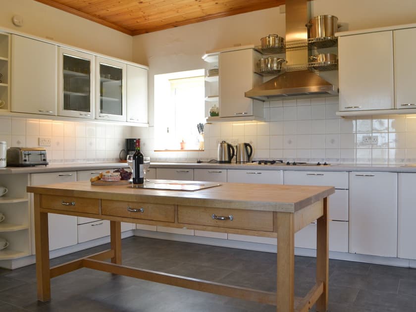 well equipped kitchen | Tirril Lodge, Tirril, Ullswater