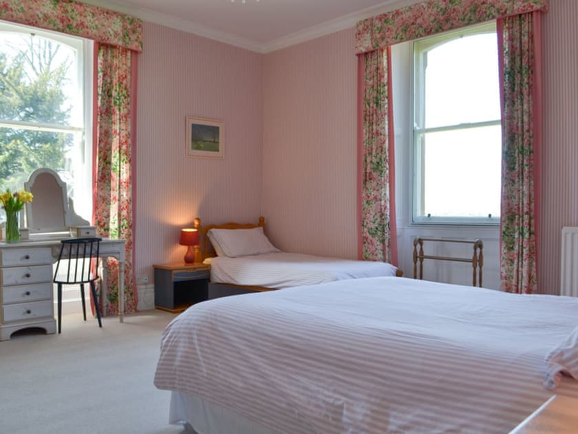 Twin bedroom | Tirril Lodge, Tirril, Ullswater