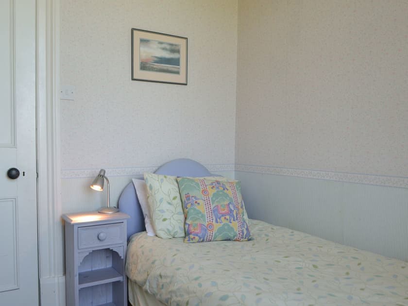Single bedroom | Tirril Lodge, Tirril, Ullswater