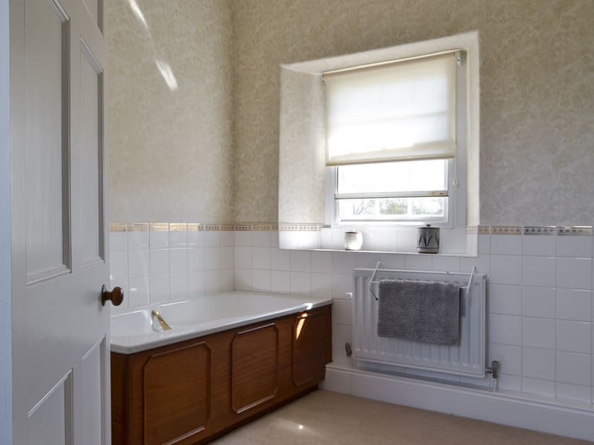 Bathroom with separate shower | Tirril Lodge, Tirril, Ullswater