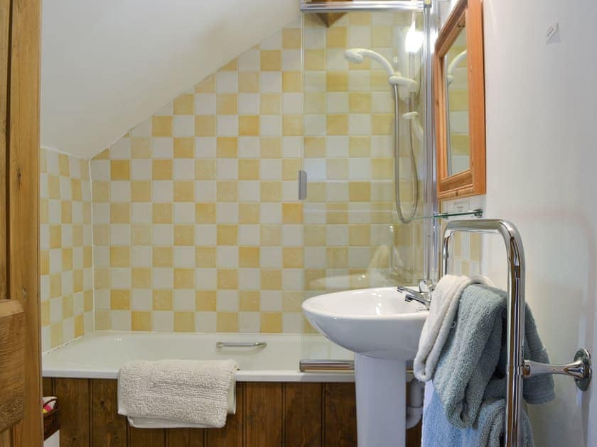Bathroom | Oak Cottage, Trefonen, near Oswestry