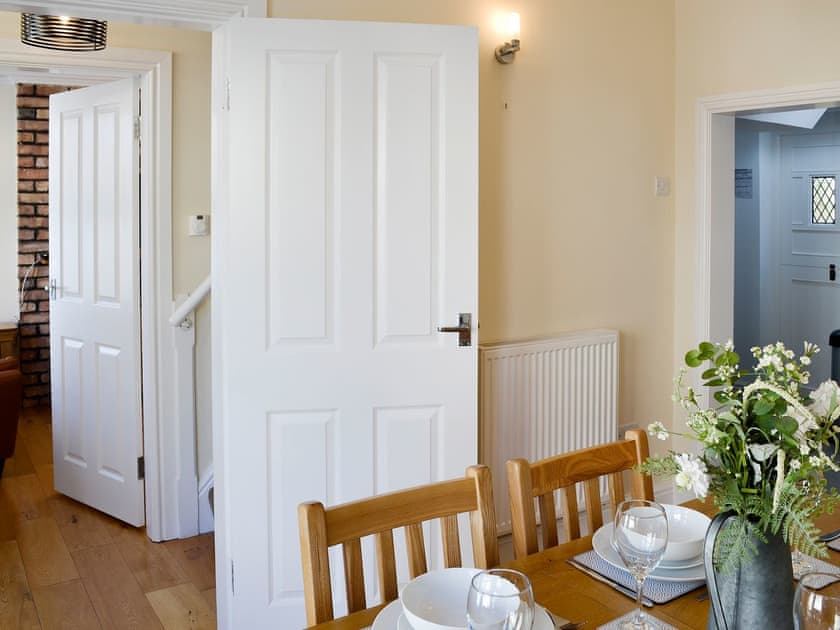 Delightful dining room | Llwynon Cottage, Llandudno