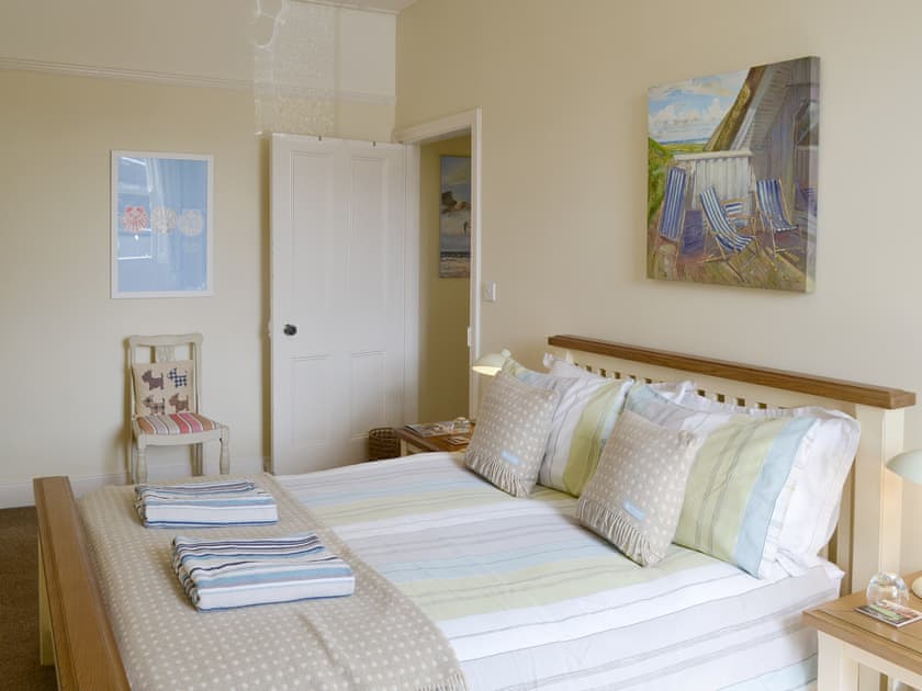 Peaceful double bedroom | Grosvenor Cottage, Alnmouth