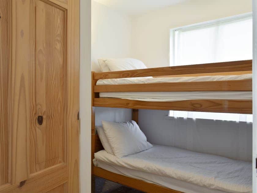 Useful bunk bedroom | Meadows End - Meadowcroft Cottages - Meadowcroft Cottages, near Bowness-on-Windermere