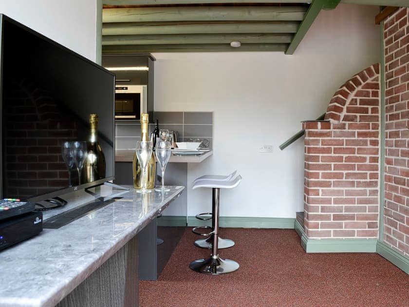Open plan living space | Darci’s Lodge - Doddick Farm Cottages, Threlkeld, near Keswick