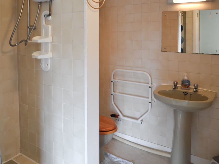 Shower room | The Gazebo, Marazion, near Penzance
