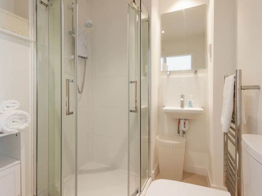 En-suite shower room | The Mew, Dartmouth