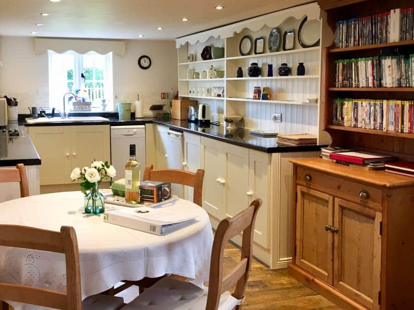 Wonderful dining area | Garden Cottage, Tetford, near Horncastle