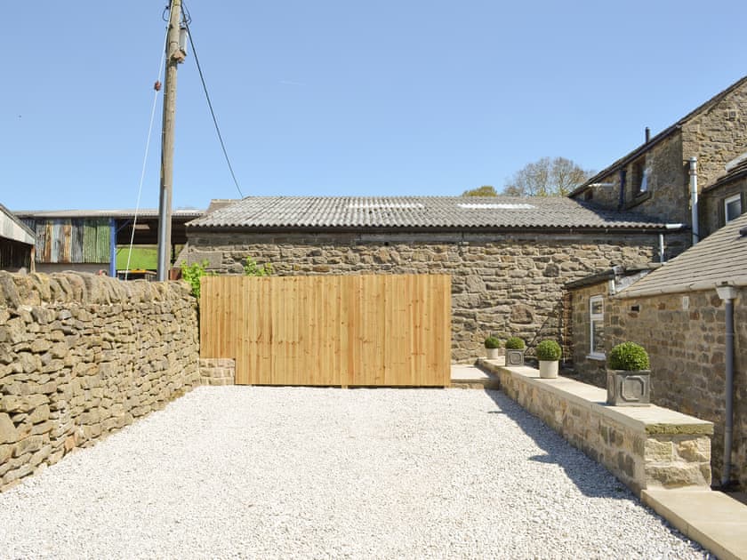 Private parking area for 2 cars | Blackcurrant Cottage at Stanton Ford Farm, Baslow, near Bakewell