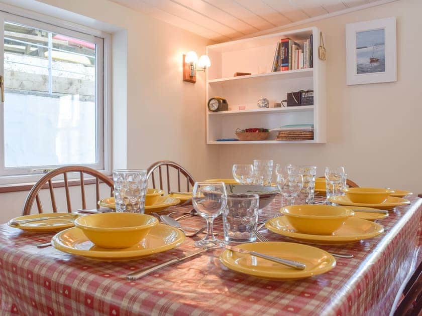 Kitchen/diner | Old Dinas Arms, Lower Town, Fishguard