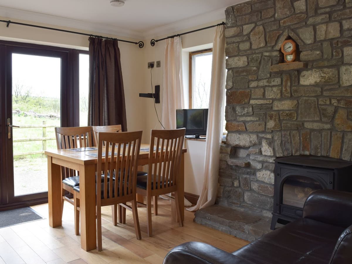 Three Rivers Farm Cottages The Cart Shed Ref 27257 In