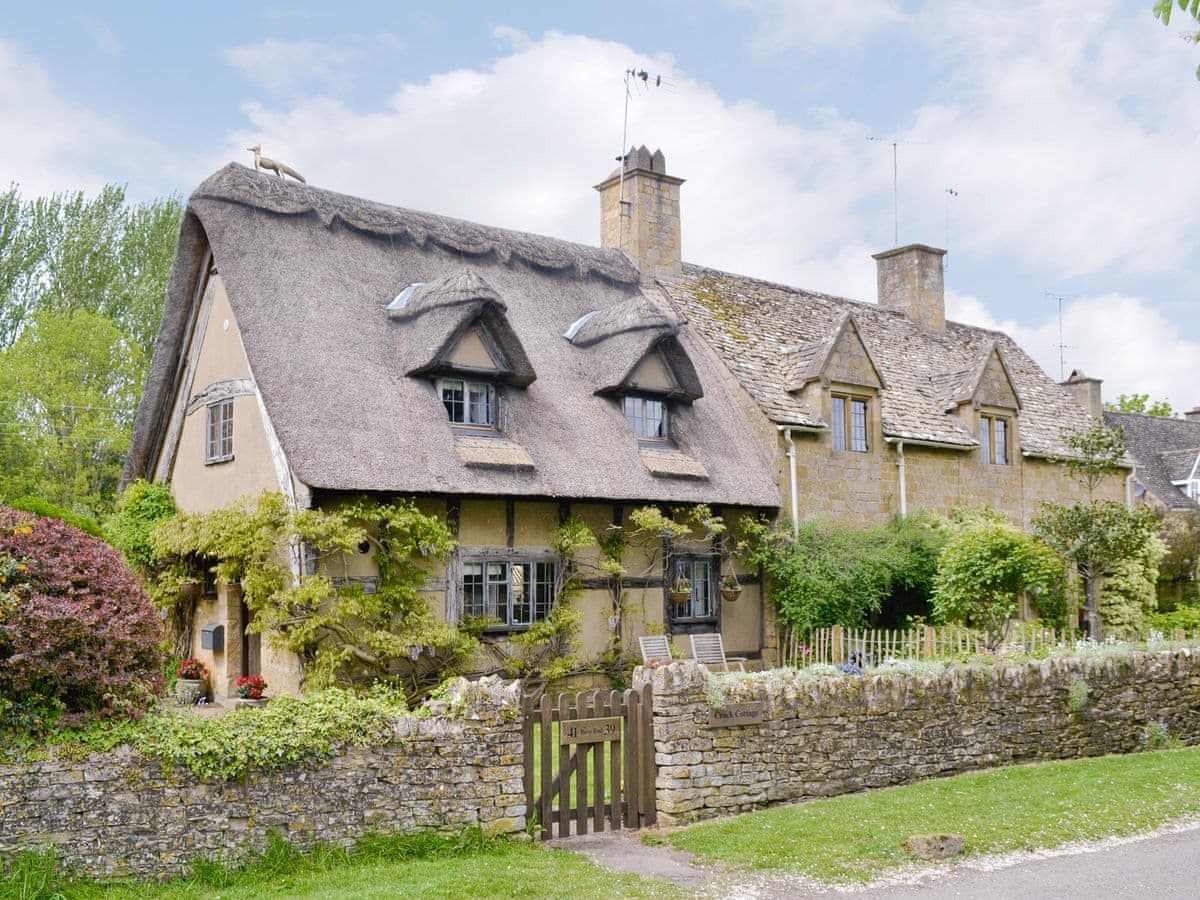 Cruck Cottage Ref Nja In Broadway Worcestershire English