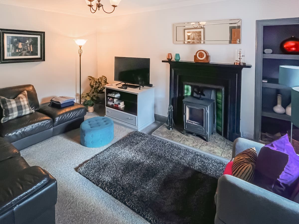 2 Northbank Cottages