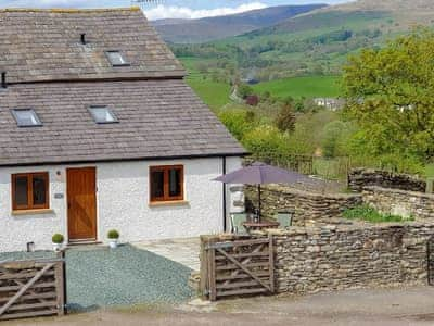 Stone Barn Cottage Cottages In Windermere Cumbrian Cottages