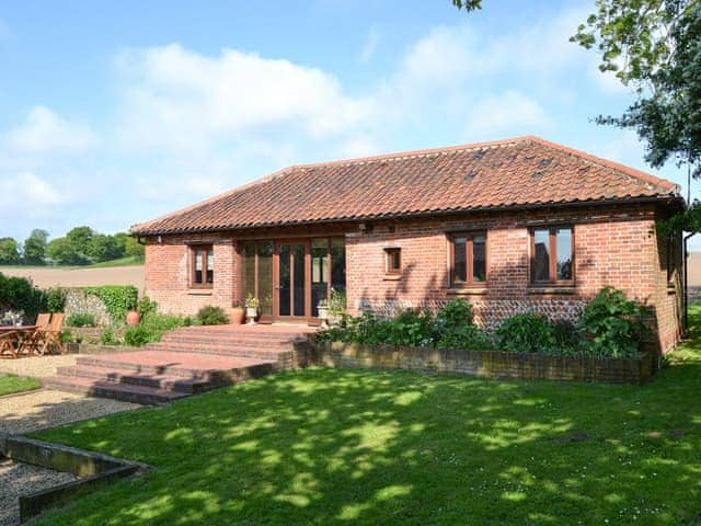 Elmtree Barn Ref Ukc3150 In Skeyton Near North Walsham Norfolk